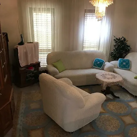 펜션 Holiday With Beautiful Green Garden With Full Privacy *