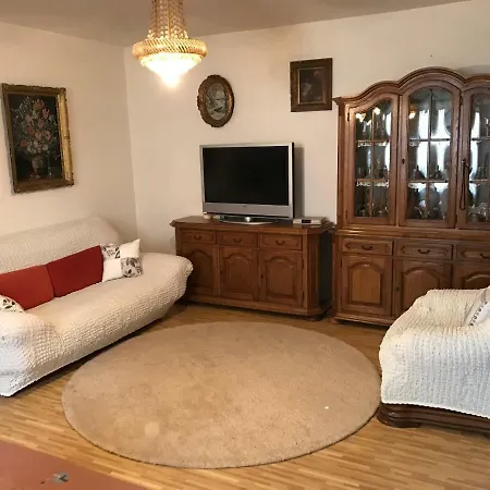 펜션 Holiday With Beautiful Green Garden With Full Privacy